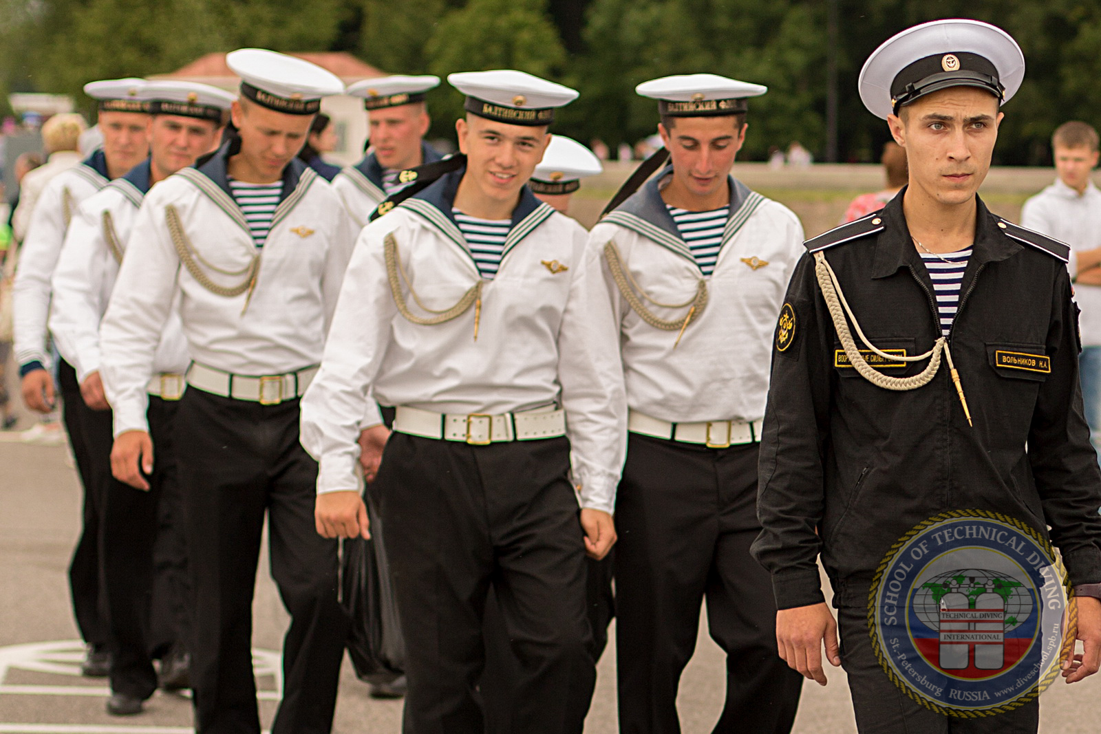 Военная форма матроса ВМФ РФ